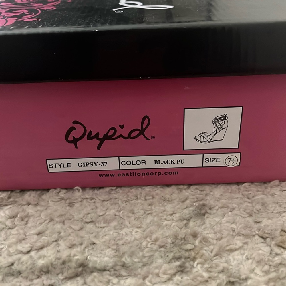 Wedges - Picture 3 of 6